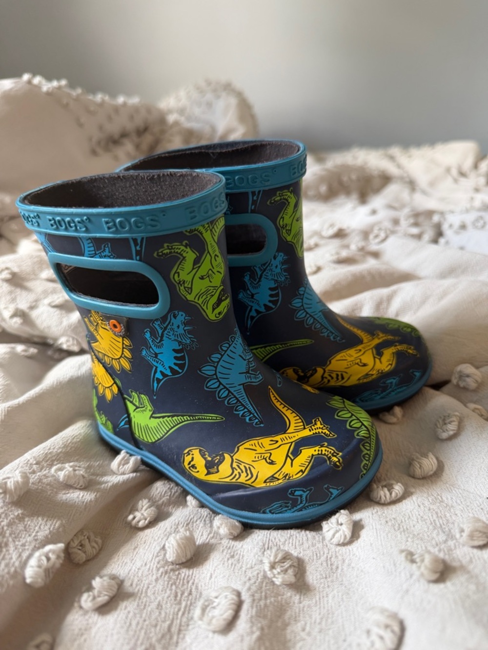 Bogs Kids Navy Rain Boots with Yellow, Green & Blue Dinosaurs